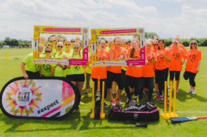 women's softball cricket